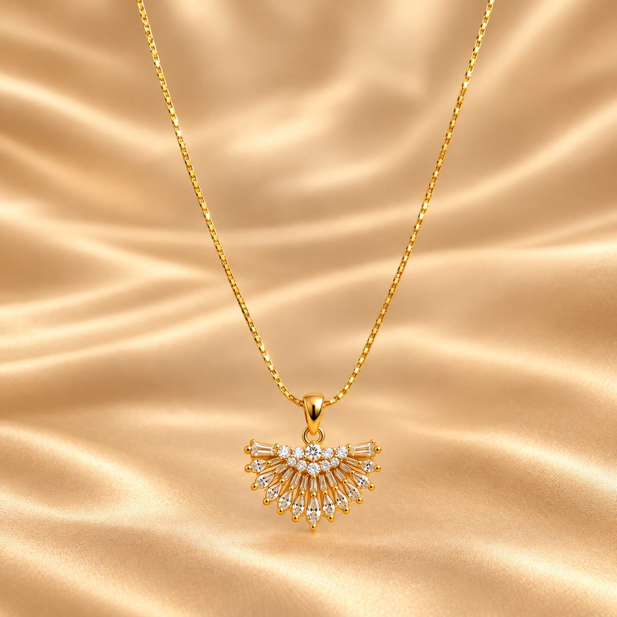 Aurelia Fan Pendant